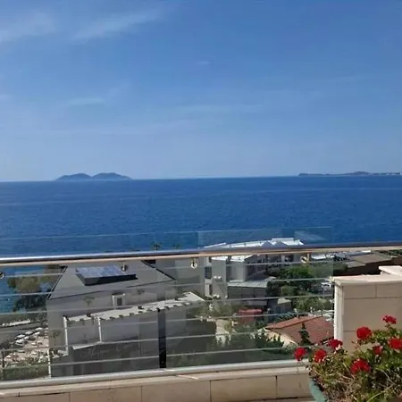 Vlora Beach Apartments דירה *